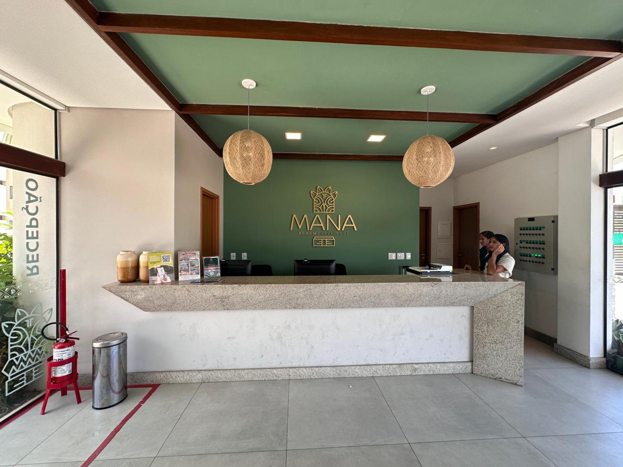 Apartamento Mana Experience - Flat Com 2 Quartos Sendo Uma 2 Vagas De Garagem -muro Alto A 300 Metros Da -com Vista A Piscina E Mar